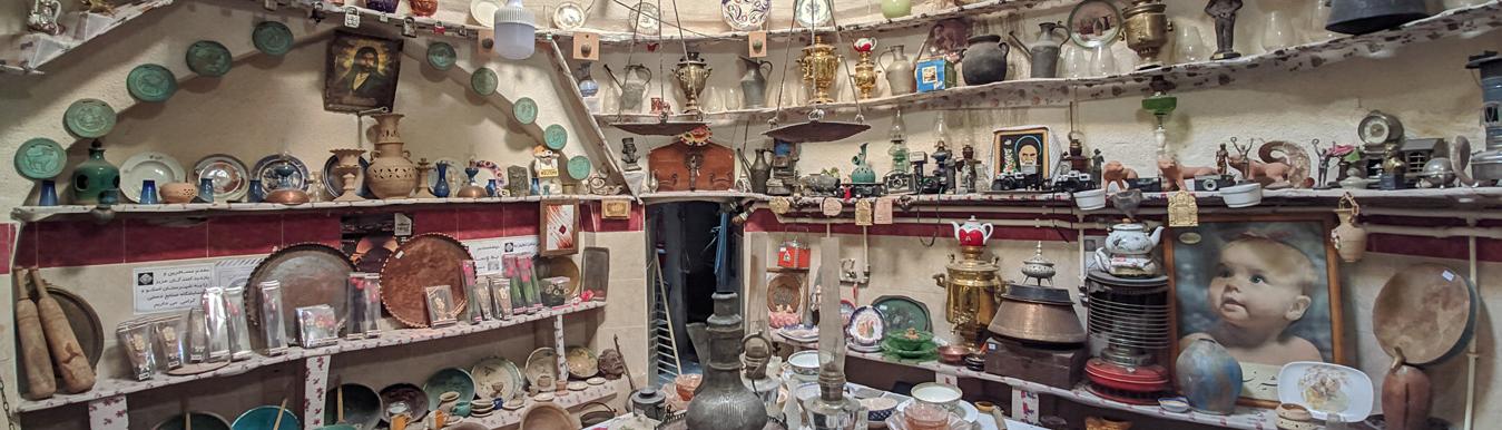 Hedayat Agaýynyň ýygyndysy — hemme zatdan bir kolleksiýa