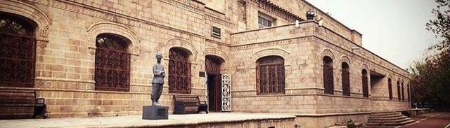 Täbriziň karton muzeýinde seýrek duş gelýän karikaturalaryň toplumy