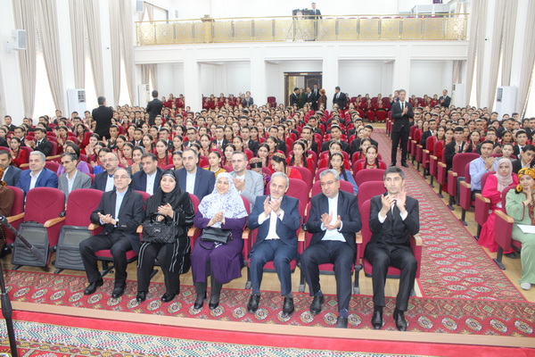 Saada bagyşlanan çäre Döwletmämmet Azady adyndaky ýokary okuw jaýynda geçirildi